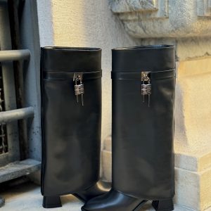 GVCNH model Siyah Çizme